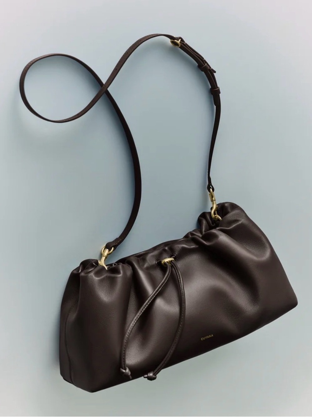 Cuyana Dias Bag in Large. Excellent condition mocha brown w extra strap inc